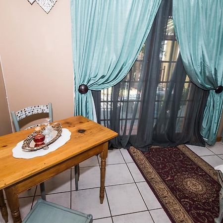 Tarentaalrand Guesthouse アピントン エクステリア 写真