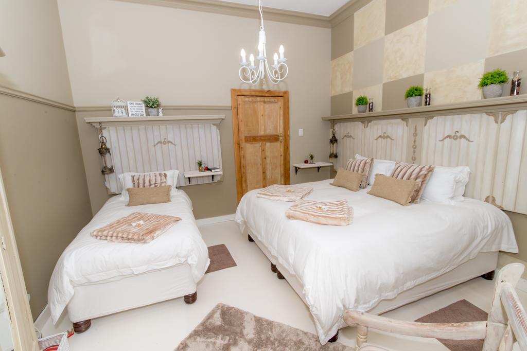 Tarentaalrand Guesthouse アピントン エクステリア 写真